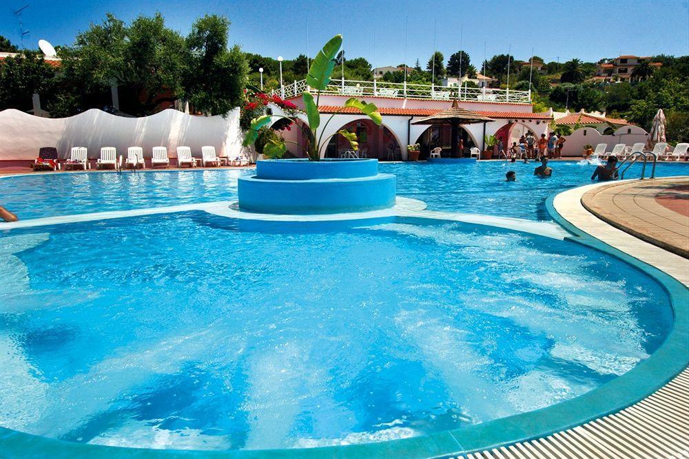 Residence Villaggio Smedile Капо-Ватикано Екстер'єр фото